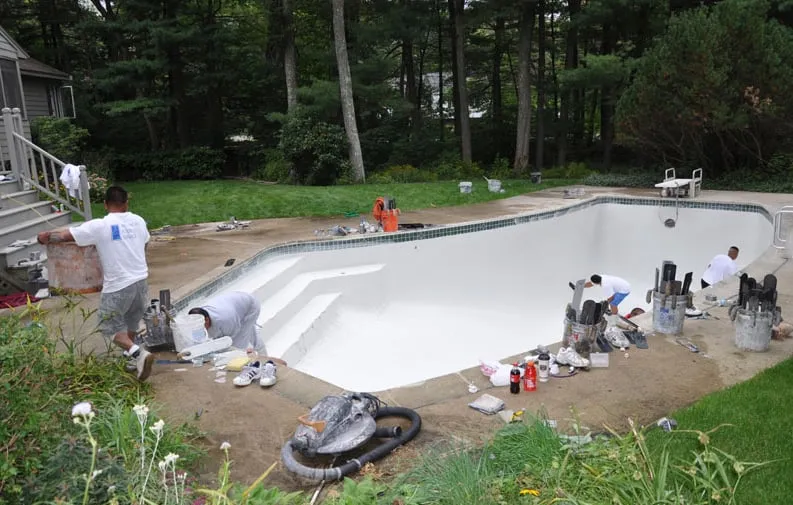 Top-rated lawn mowing service in Leander, TX by Dominion Pools & Landscape