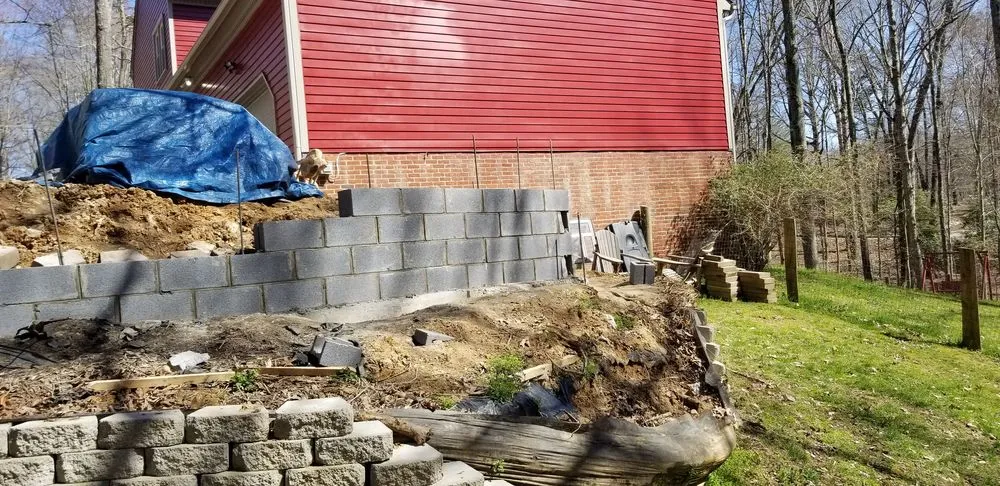 Professional outdoor landscaping experts serving Centreville, VA - Dominion Services dba Dominion Hardscapes