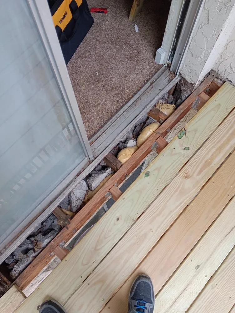 Expert lawn care service in St. Louis, MO - Domo & CR Contracting