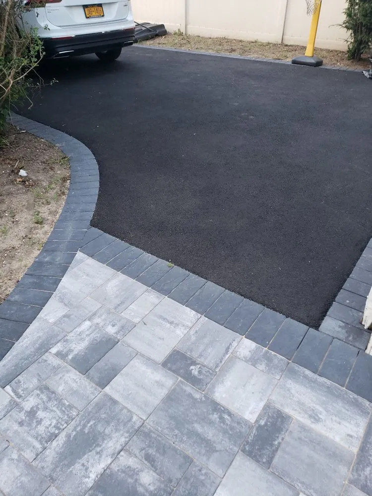 Professional garden landscaping experts serving Garden City Park, NY - Dom's Landscaping