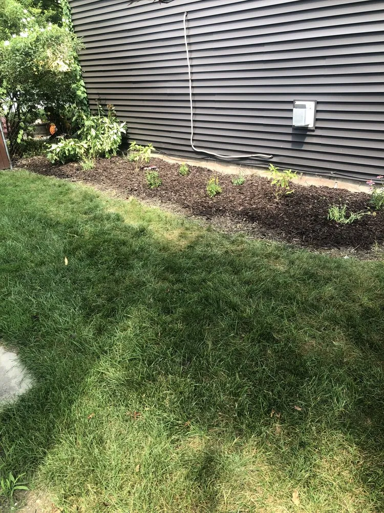 Affordable residential landscaping for beautiful yards in Syracuse, NY by Doms Lawncare