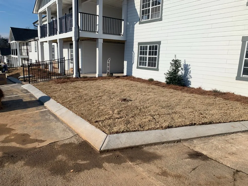 Top-rated lawn mowing service in Chattanooga, TN - Don Cele Landscaping