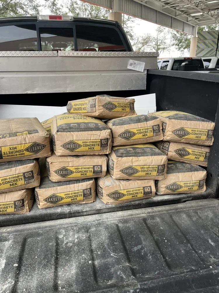 Professional yard maintenance in Tampa, FL by Don Chulos Landscaping