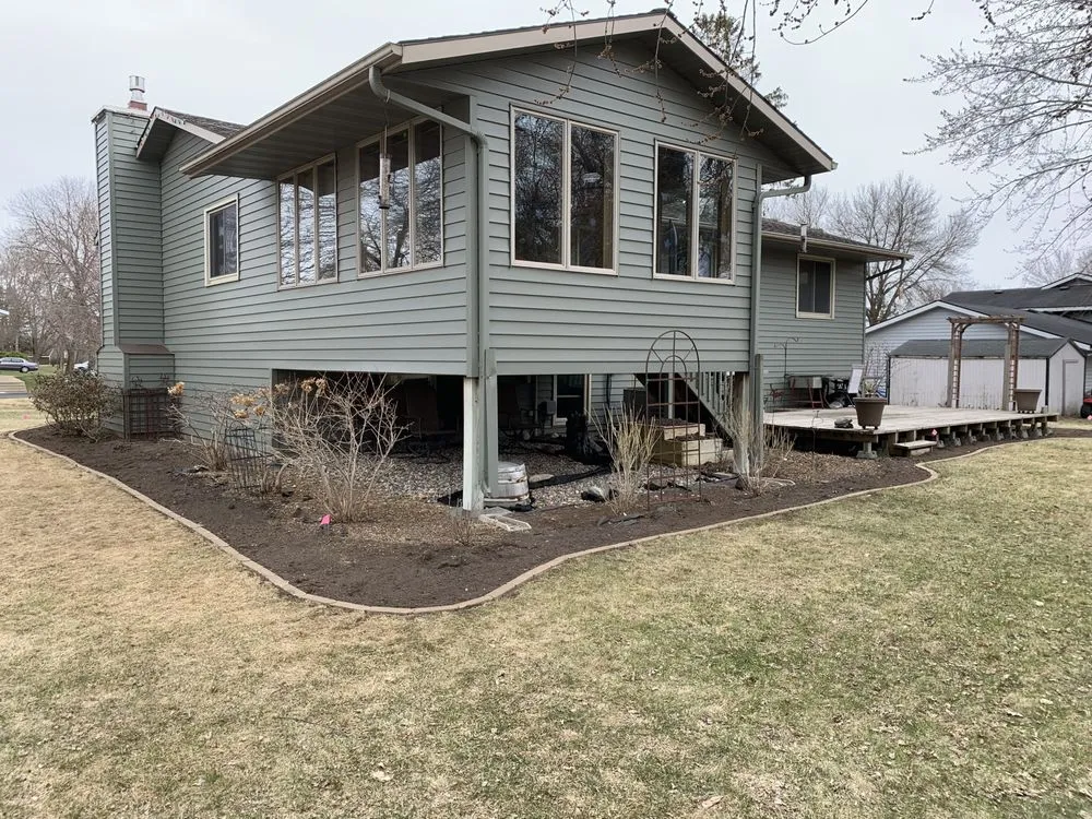 Custom garden landscaping experts serving Saint Cloud, MN - Don Green's Dirt Service