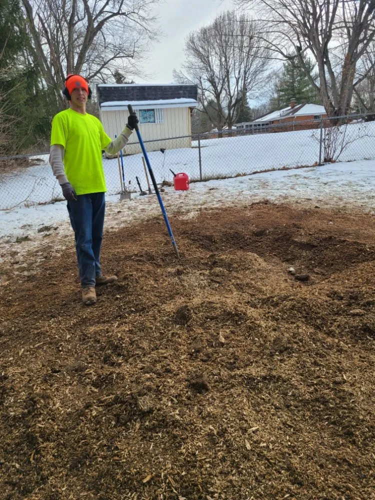 Custom lawn care service in Dayton, OH by Don Hunter Stump Removal