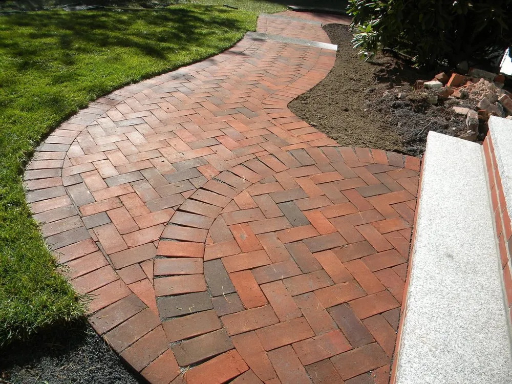 Reliable lawn care service in Marshfield, MA - Don Regan Masonry