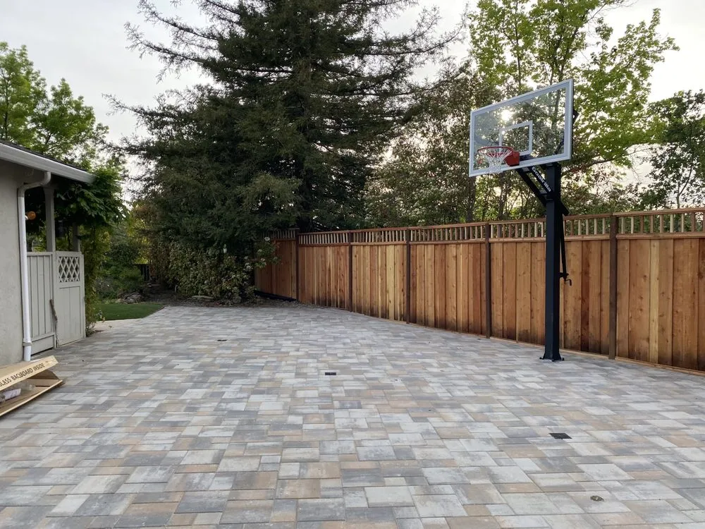 Trusted yard cleanup service for residential properties across Oakland, CA - Don Ricardo Landscaping & Maintenance