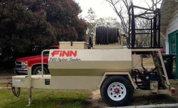 Custom garden landscaping for homes in Des Moines, IA by Don White & Son Sodding Contractors