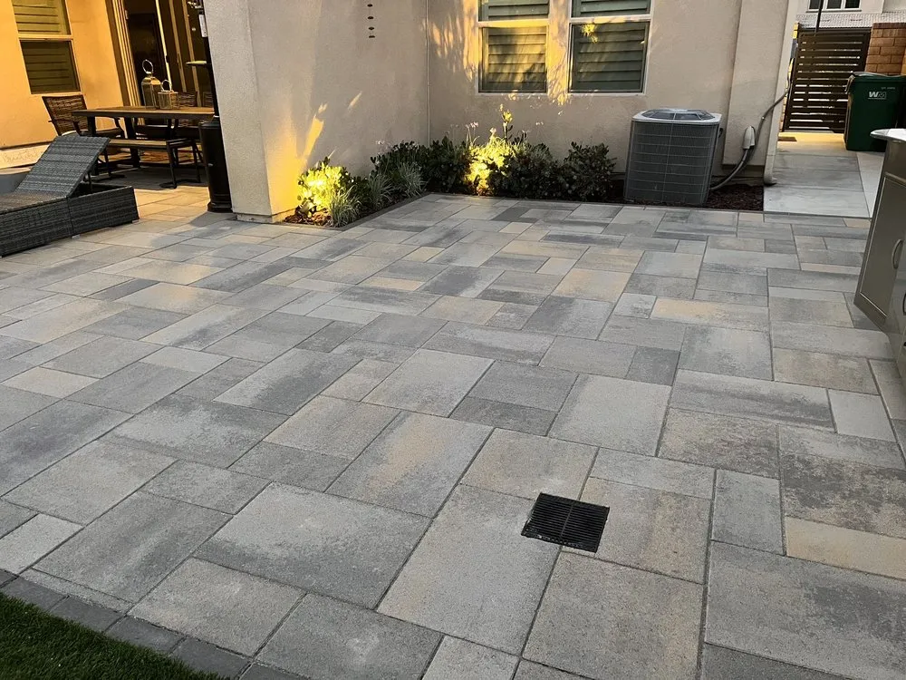 Professional yard maintenance for beautiful yards in Orange, CA by Don Williams Landscape & Trees