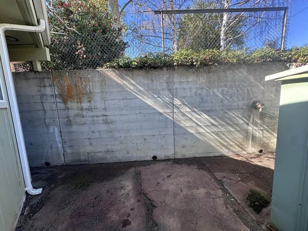 Reliable lawn care service in Yreka, CA by Donahue’s Lawn Service