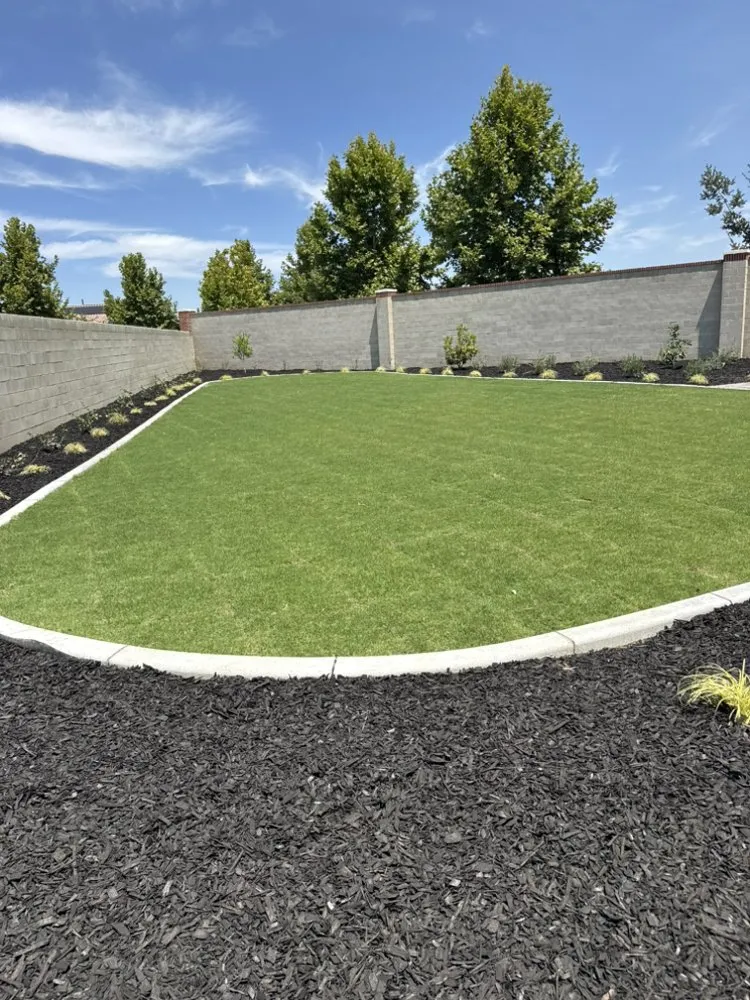 Local garden landscaping experts serving Bakersfield, CA - Donaldo Mejia