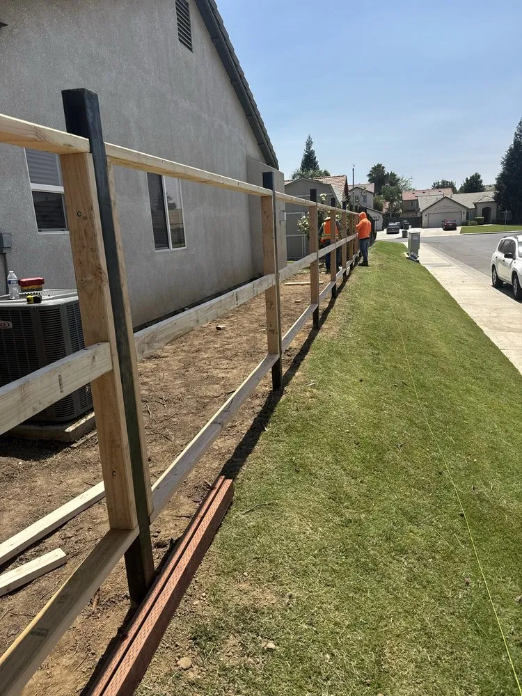 Affordable landscaping services in Bakersfield, CA - Donaldo Mejia