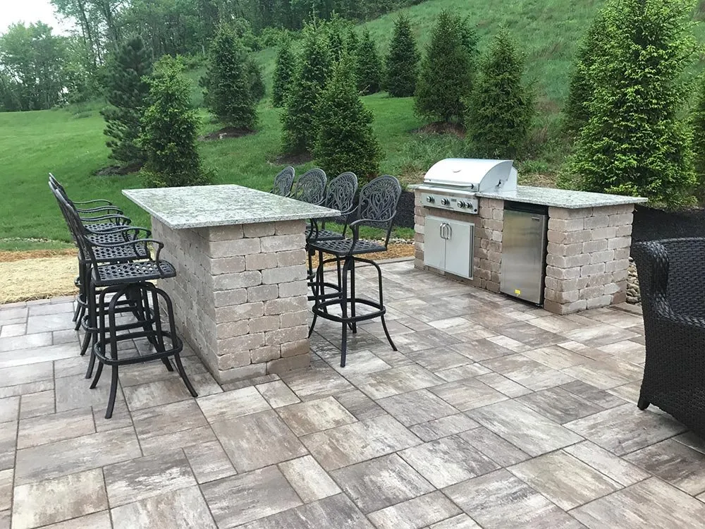 Trusted lawn care service in Finleyville, PA - Donas Outdoor Living
