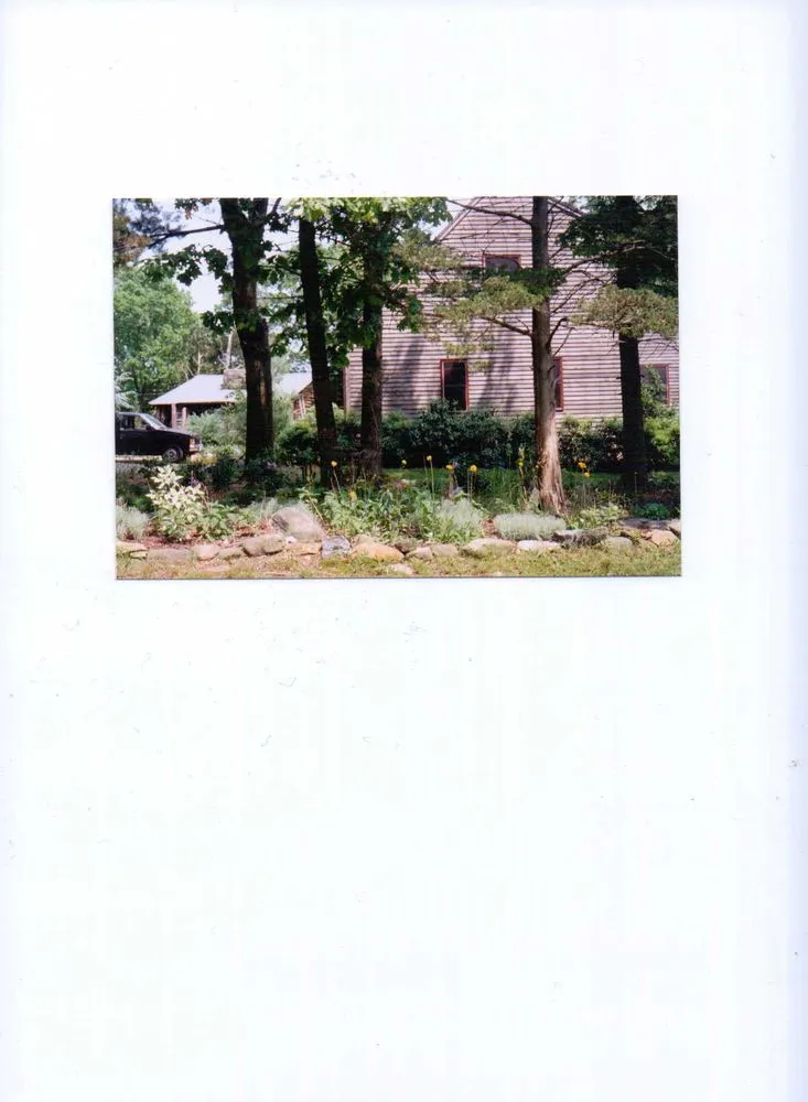 Custom yard cleanup service in Glastonbury, CT - Dondero Landscaping