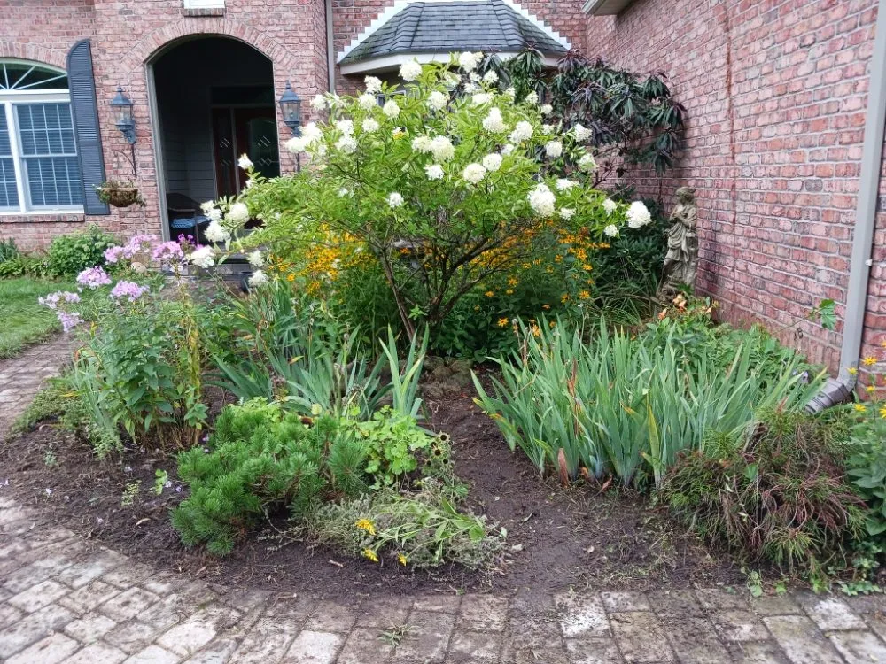 Affordable landscape design experts serving Battle Creek, MI - Done and Done Lawncare and Home Improvement