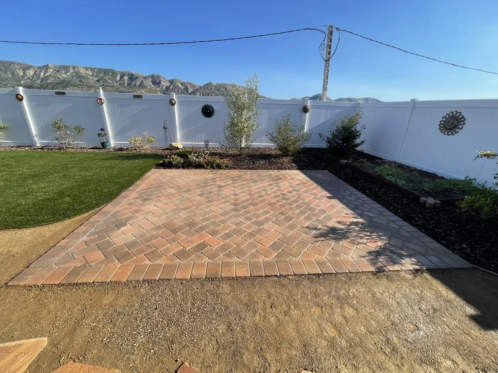 Top-rated garden landscaping for outdoor upgrades in Castaic, CA by Done Right Landscape