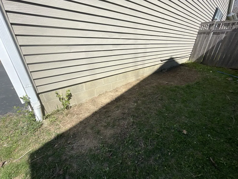 Custom garden landscaping for year-round maintenance in Columbus, OH by done right landscaping