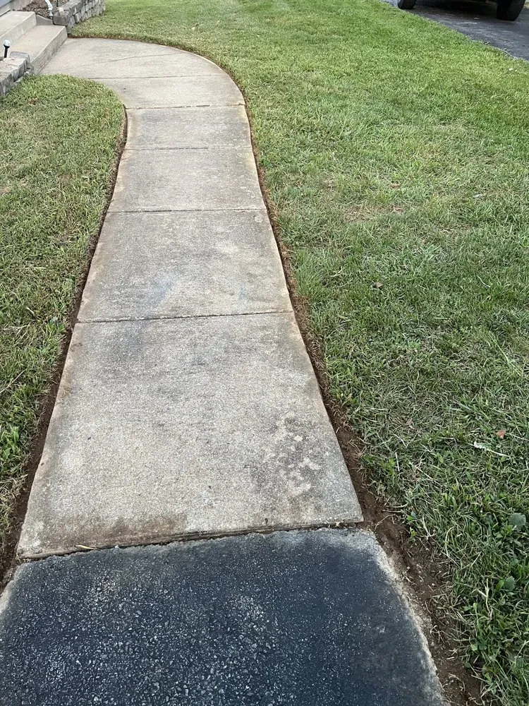 Top-rated landscape installation experts serving Kearneysville, WV - Done Right Lawn Care