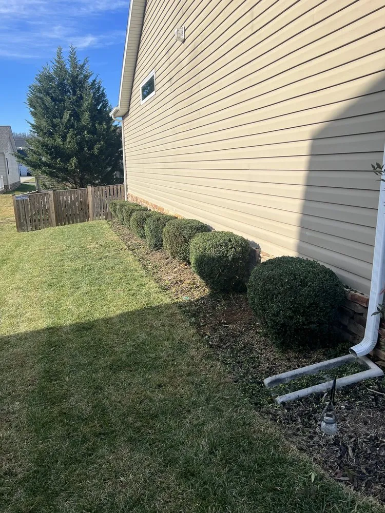 Top-rated landscaping services experts serving Kearneysville, WV - Done Right Lawn Care