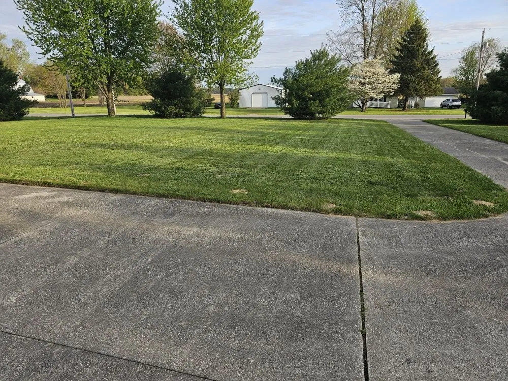 Top-rated garden landscaping experts serving Toledo, OH - Done Right Lawn Care
