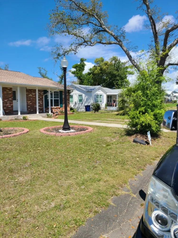 Affordable lawn mowing service experts serving Panama City, FL - Done Rite Lawn Maintenance