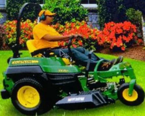 Donier Landscaping and Lawn Services Logo