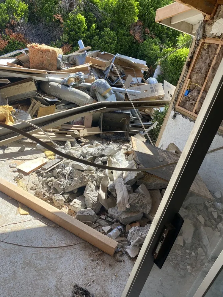 Affordable outdoor landscaping experts serving Palm Springs, CA - Donis Landscape and Maintenance