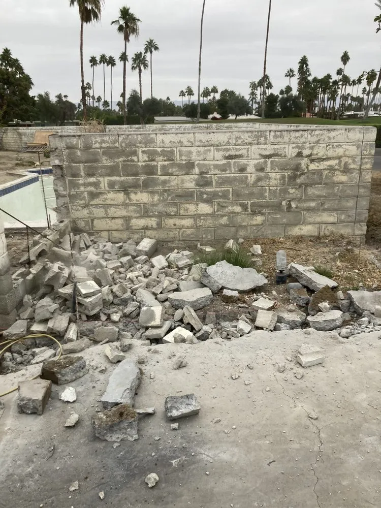 Top-rated lawn mowing service in Palm Springs, CA - Donis Landscape and Maintenance