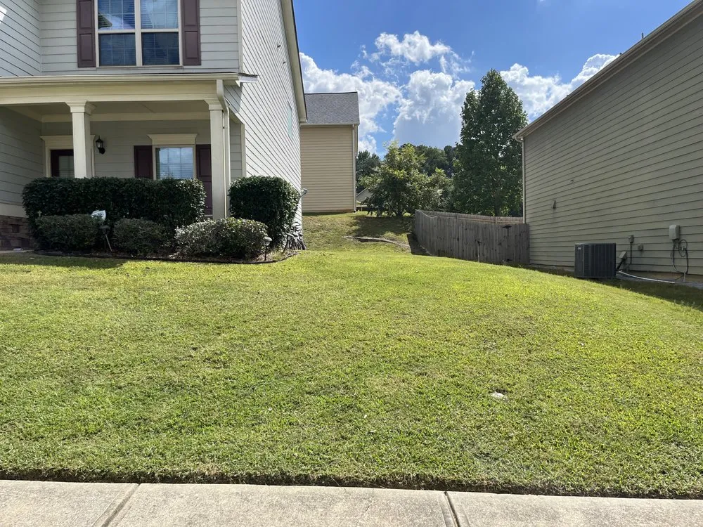 Top-rated lawn mowing service for year-round maintenance in Lawrenceville, GA by Donkey’s Landscaping