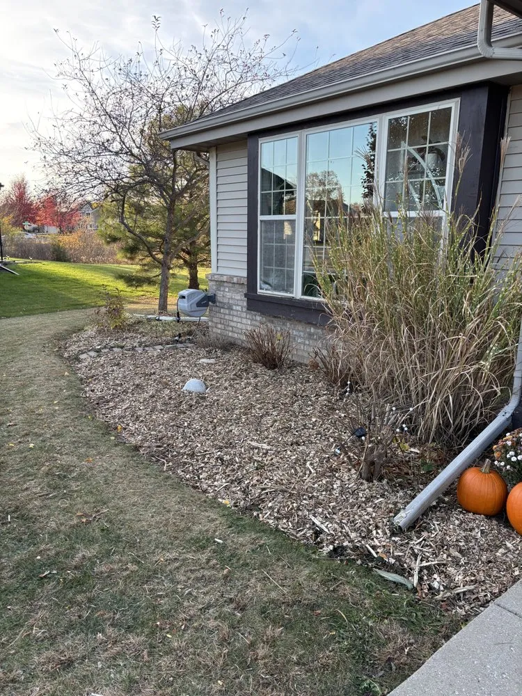 Custom yard maintenance for beautiful yards in Elkhorn, WI by Donley Seasonal Maintenance