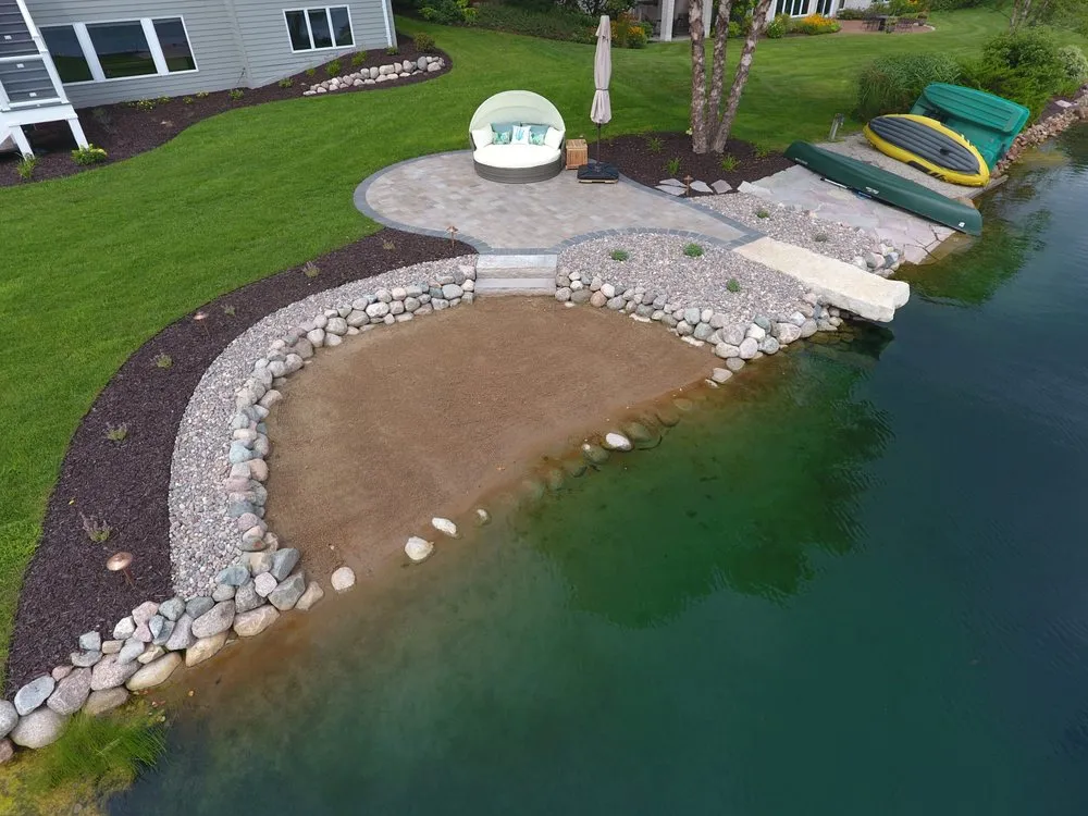 Custom residential landscaping experts serving Green Bay, WI - Donnie Mac's Landscaping