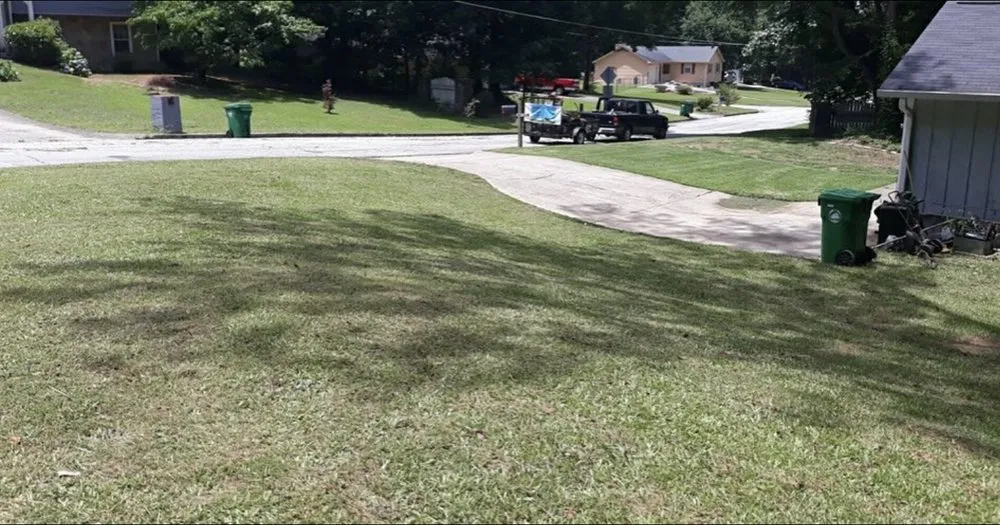 Local yard maintenance in Atlanta, GA - Donny & Donny Lawn Care and Pressure Washing