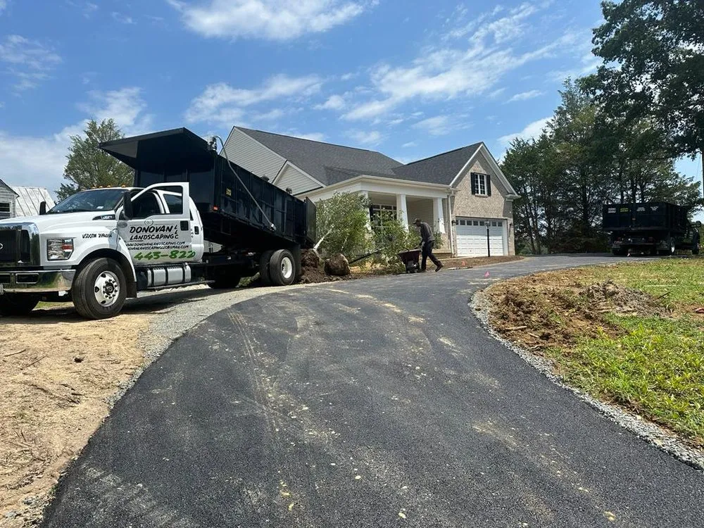 Expert yard cleanup service for homes in Edgewater, MD by Donovan Landscaping