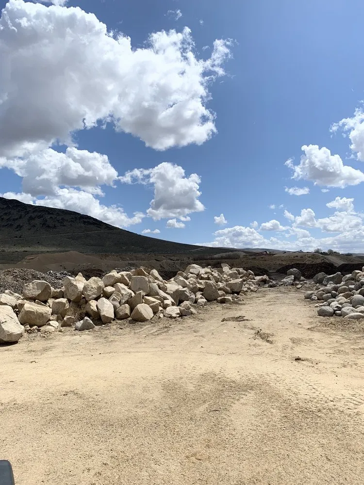 Professional lawn care service in Sparks, NV - Donovan R T Co