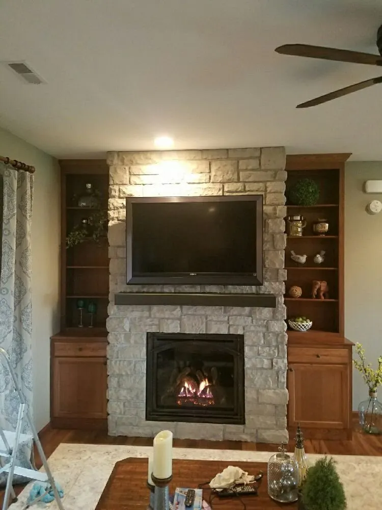 Local lawn care service near you in Jefferson City, MO by Dons Custom Woodwork