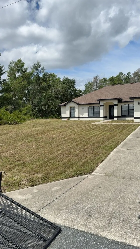 Professional yard maintenance in Ocala, FL by Dons Elite Lawn Care