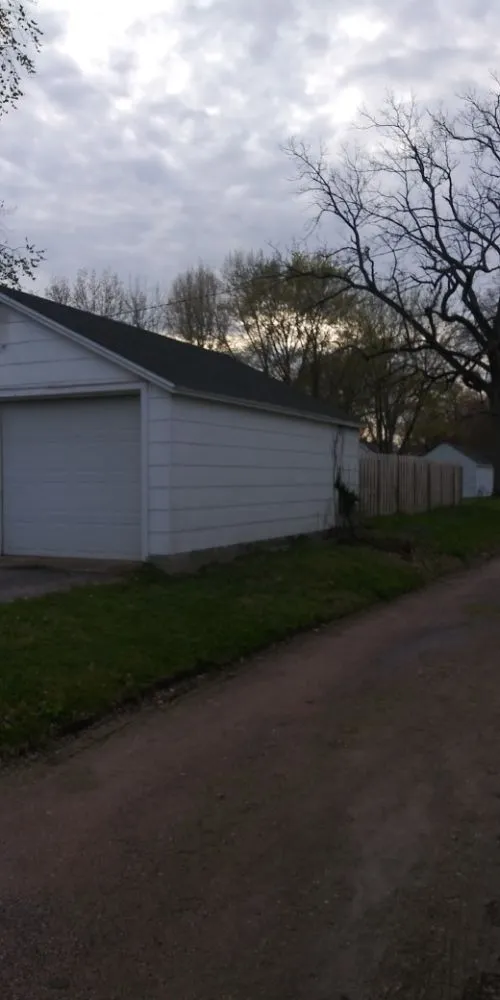 Top-rated yard maintenance in Swansea, IL by Don's Home Remodeling