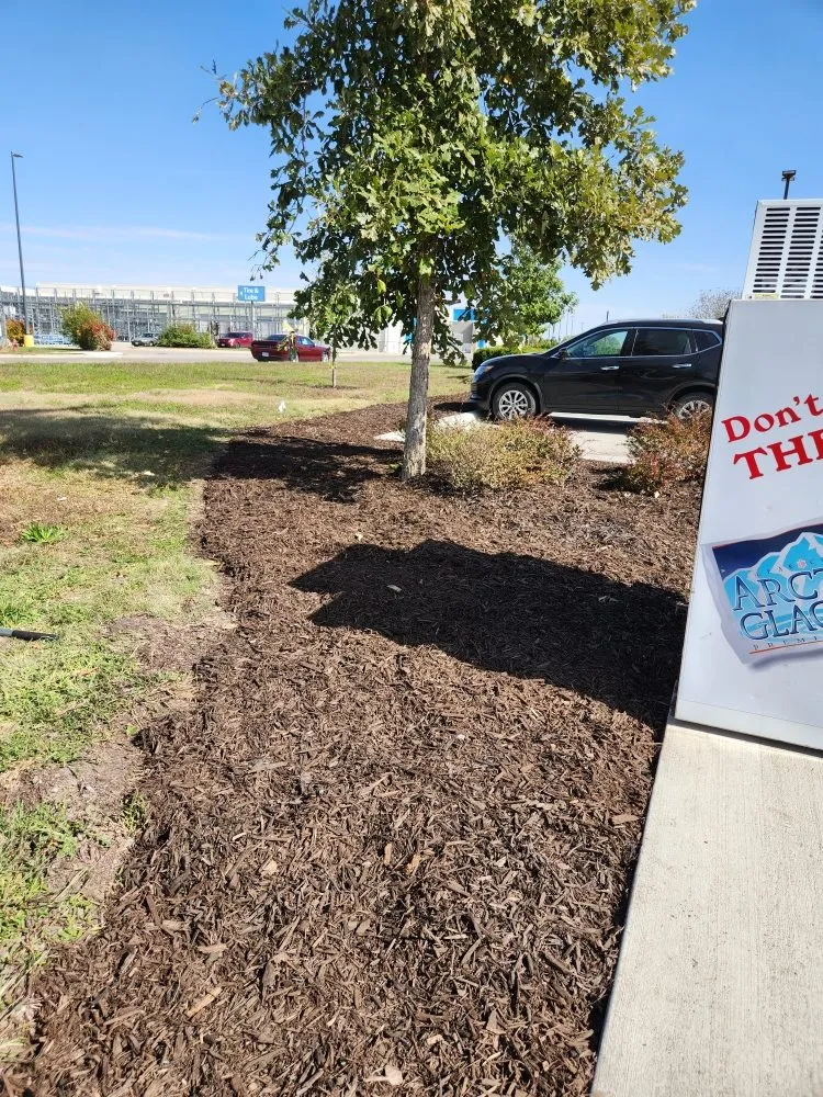 Top-rated landscape design for year-round maintenance in David City, NE by Don’s Lawn Care