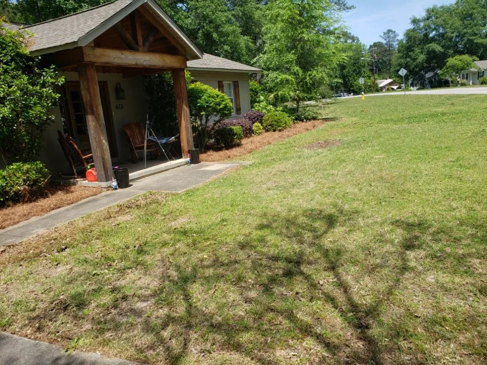 Custom garden landscaping in Warner Robins, GA - Dons lawn Care Services