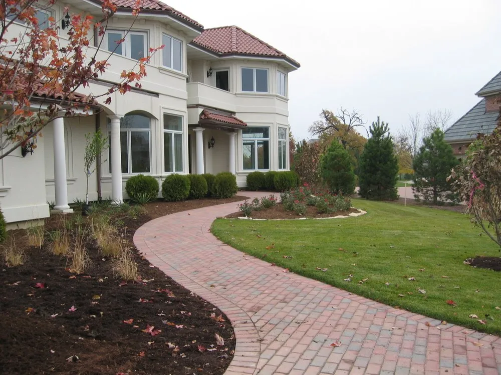 Reliable garden landscaping near you across Blue Island, IL - Doran's Landscape