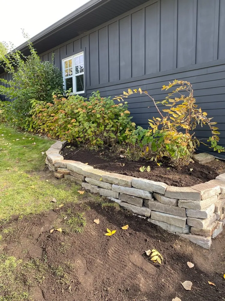 Expert garden landscaping in Minneapolis, MN - Dorin Design