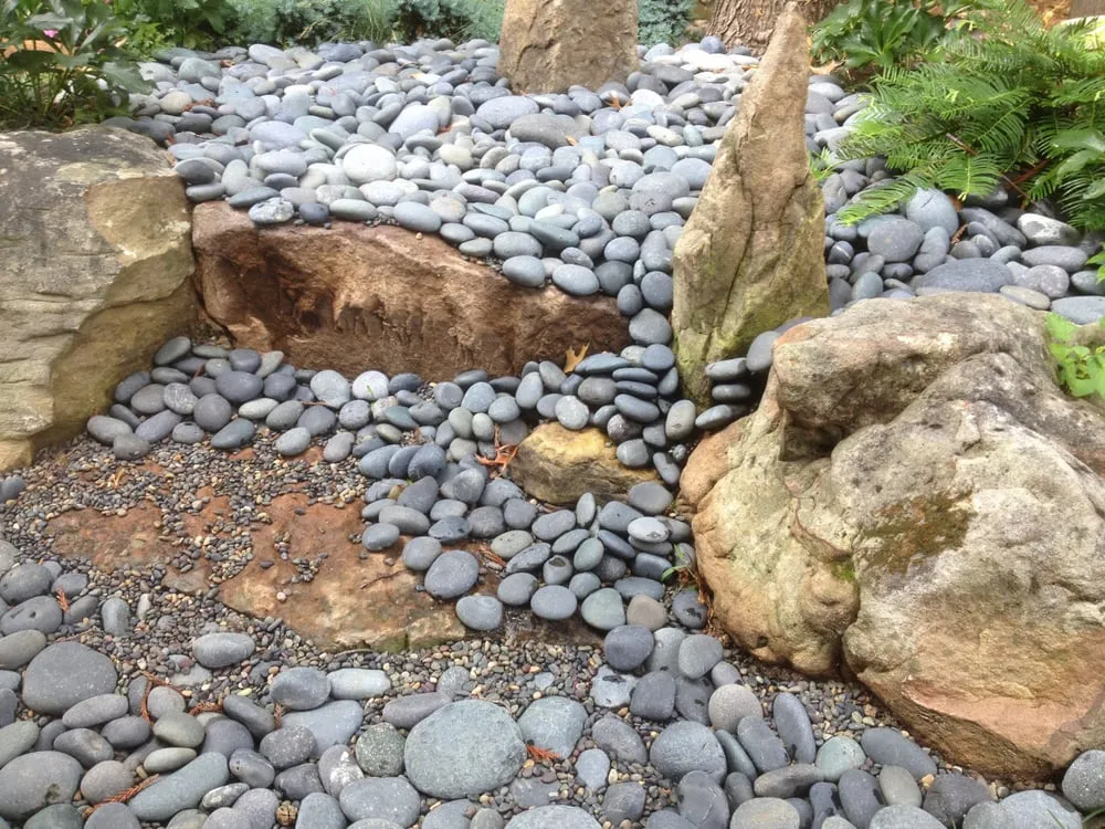 Custom outdoor landscaping in Collierville, TN by Dorriety Landscape