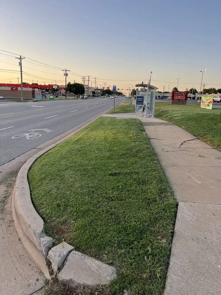 Local garden landscaping in Edmond, OK - Dos Gringos Lawn