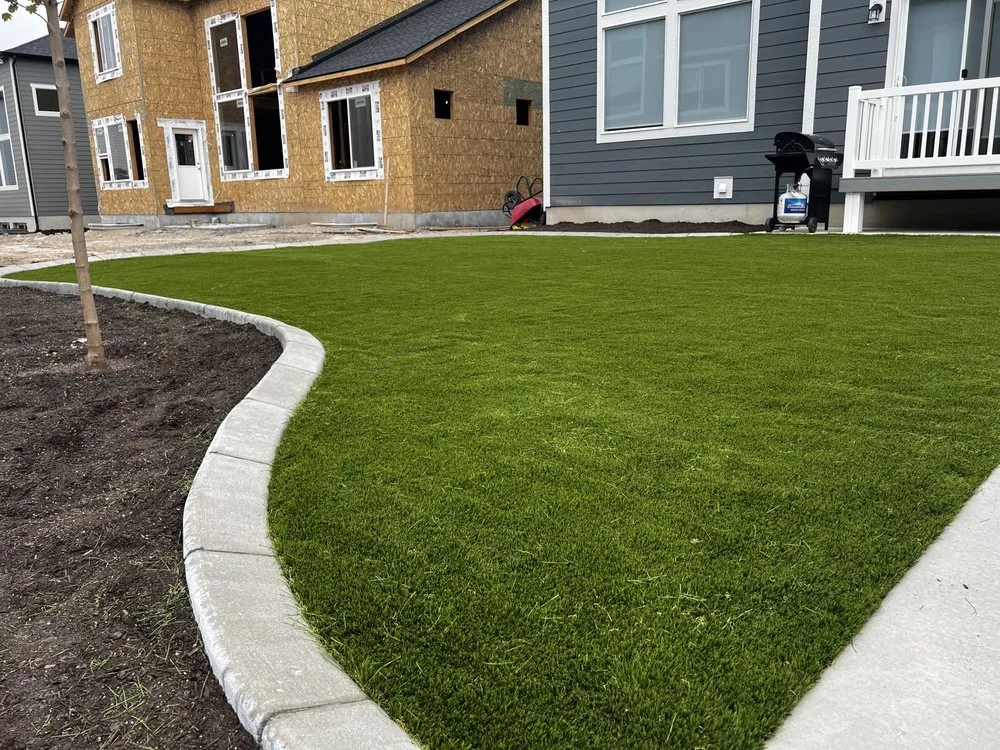 Affordable outdoor landscaping experts serving West Jordan, UT - Dos maintenance