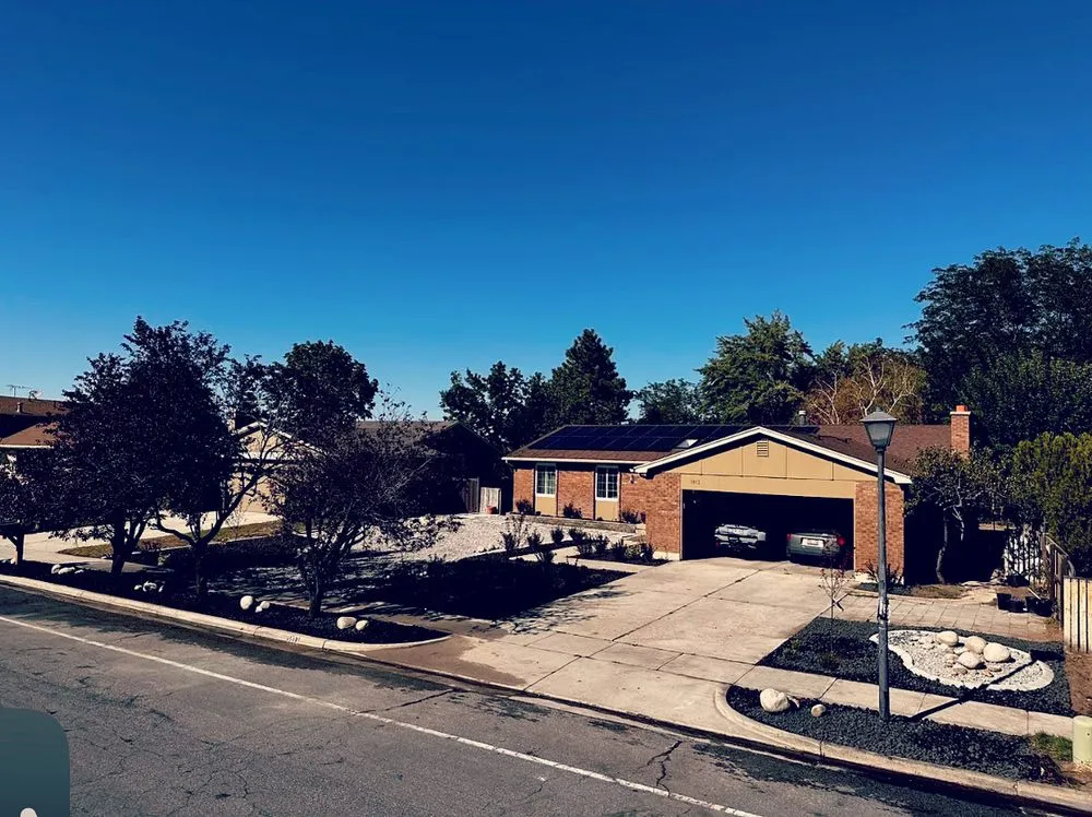 Reliable lawn care service in West Jordan, UT - Dos maintenance