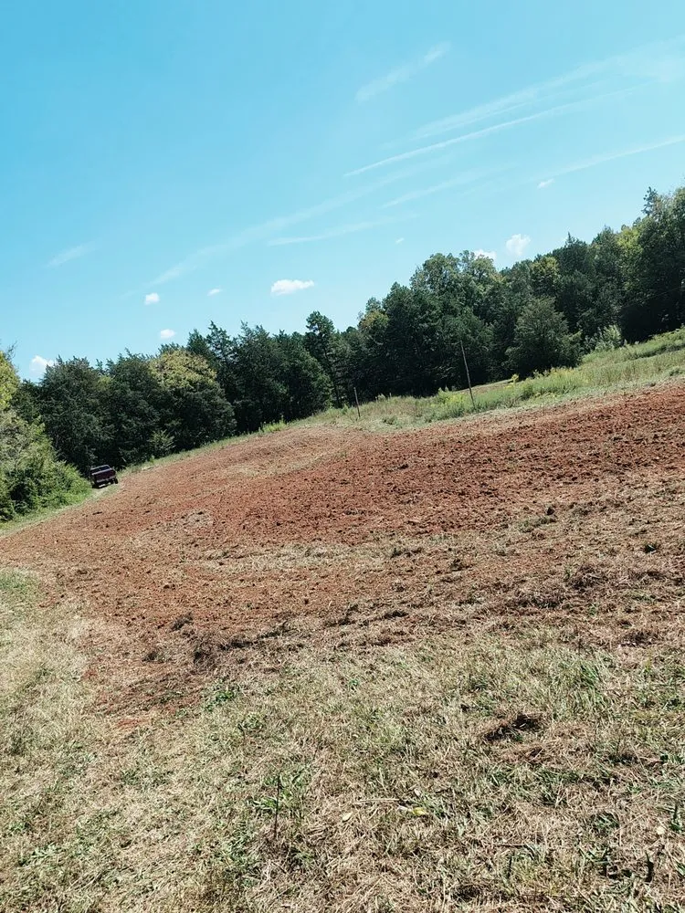 Custom lawn mowing service in Advance, NC - Double A Enterprise