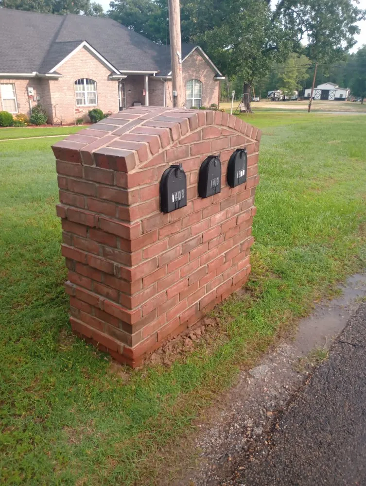 Custom garden landscaping in Gladewater, TX - Double A Lawn and Services