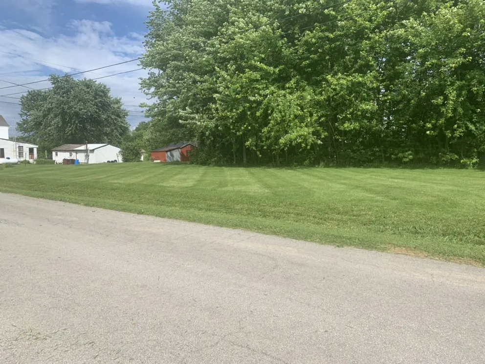 Reliable outdoor landscaping in Columbus, OH - Double C Lawncare