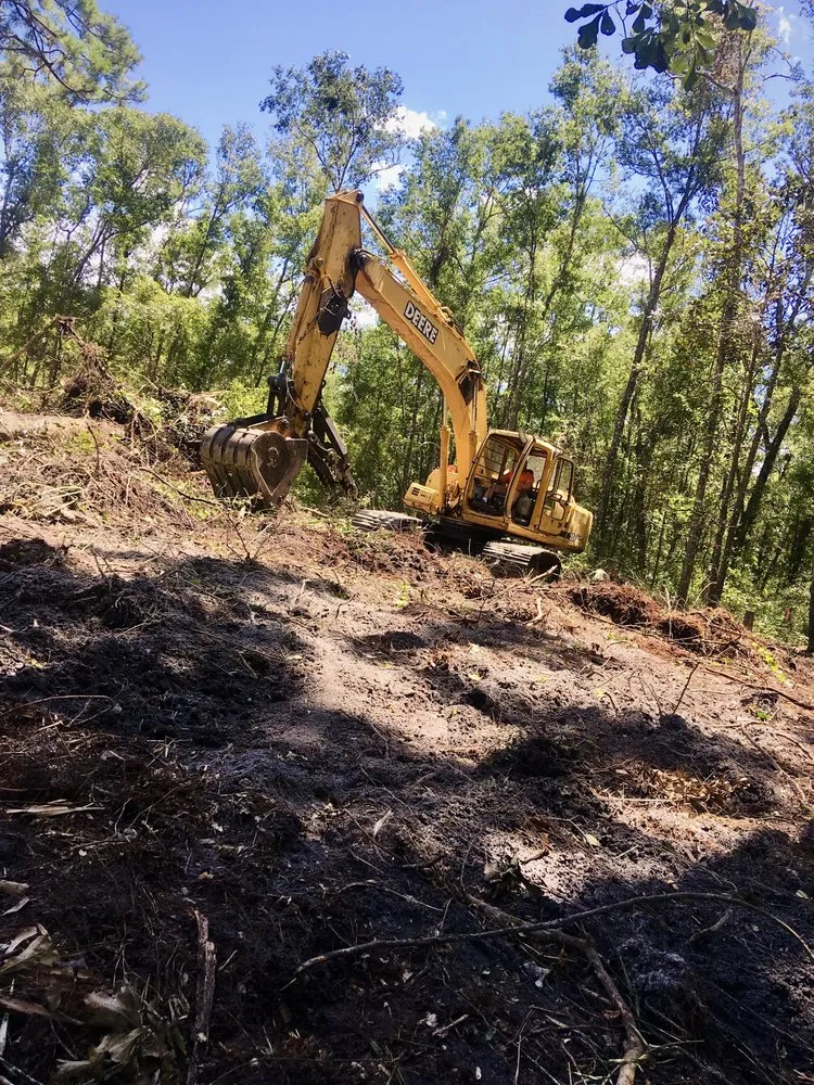 Trusted garden landscaping in Greenville, FL - Double D Contracting