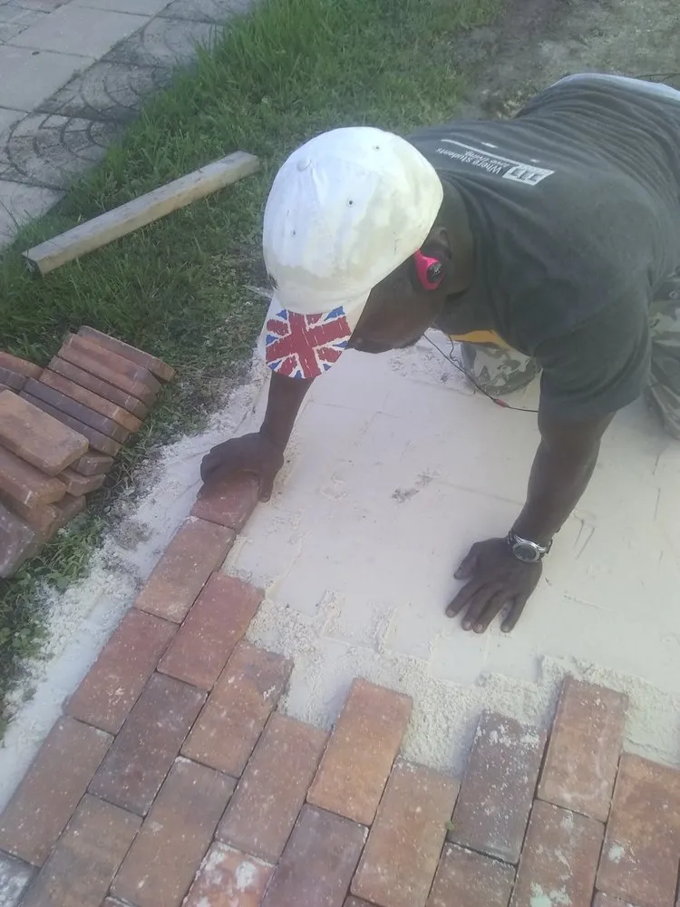 Reliable garden landscaping for outdoor upgrades in Orlando, FL by Double D Landscapes